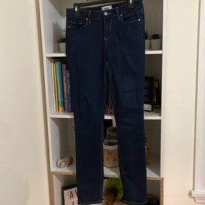 Women’s Size 28 Paige Skyline Skinny Jeans